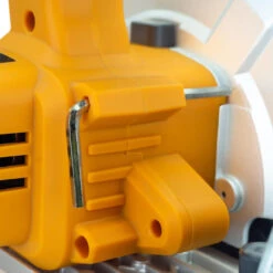 JCB 18V Circular Saw 5.0Ah Lithium-ion Battery And 2.4A Charger | 21-18CS-5X -Home Tools Store 28194 69754 d1b0abda f201 43a7 9fc2 e7f572b36131