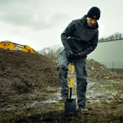 JCB Professional Solid Forged Treaded Garden Spade | JCBDS01 -Home Tools Store 30967 10580 64551631 f4f9 4e11 93a3 6cc5ce7f9a47