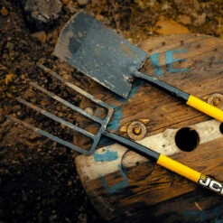 JCB Solid Forged Garden Set | JCBGDNSET01 -Home Tools Store 31188 70058 1c22d052 ada1 457b 80a8 f3b7630a337c