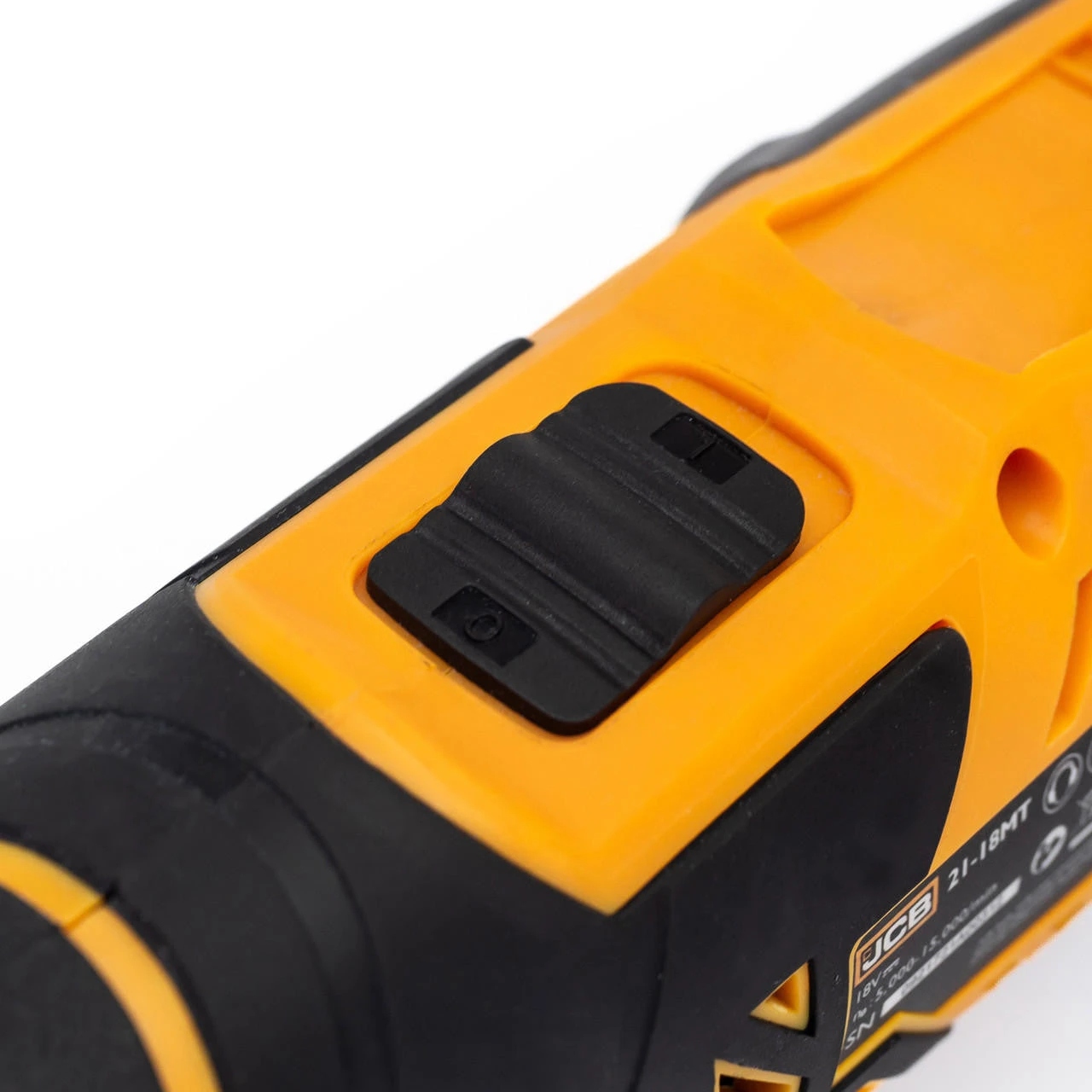 JCB 18V MULTI-TOOL WITH 2.0AH LITHIUM-ION BATTERY AND 2.4A CHARGER | JCB-18MT-2X-B 12 JCB 18V MULTI-TOOL WITH 2.0AH LITHIUM-ION BATTERY AND 2.4A CHARGER | JCB-18MT-2X-B - Image 10