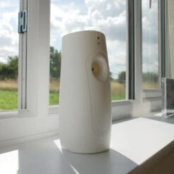 ULTRA POWER NATURAL INSECT KILLER AUTO DISPENSER & REFILL - Zero In - Ultra Power -Home Tools Store H0562e